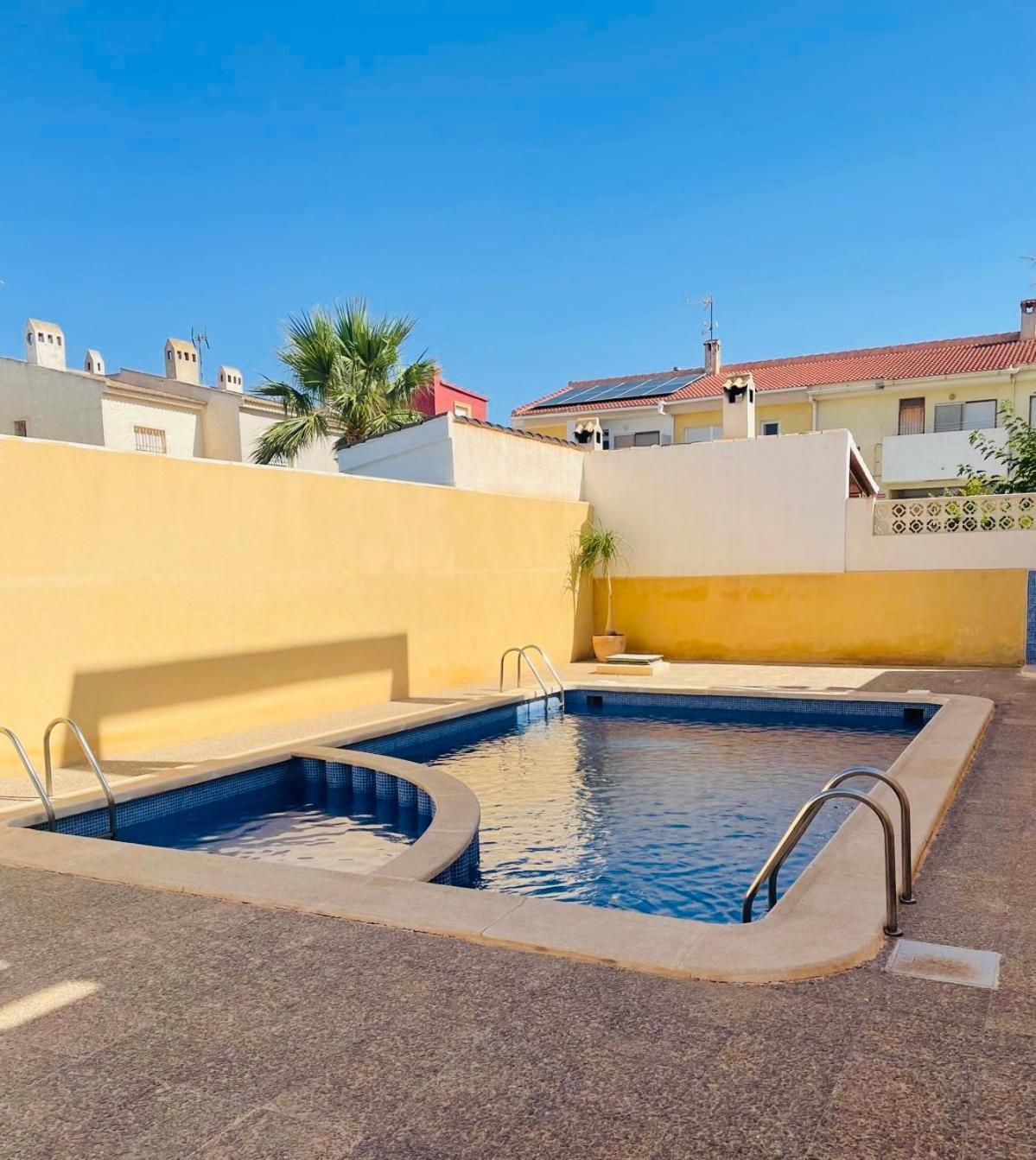 Przytulny Apartament 100M Od Plazy Torrevieja Eksteriør bilde